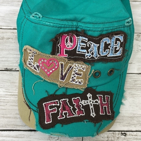 HAT SAVANNAH PATCH ARMY HAT “Peace, Love & faith - Picture 7 of 8